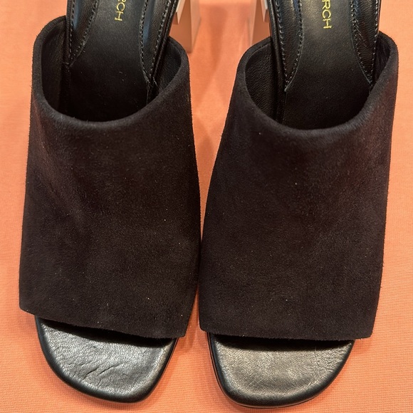 New Tory Burch Black Suede Shoes. White heels. Size 9. - Picture 4 of 7